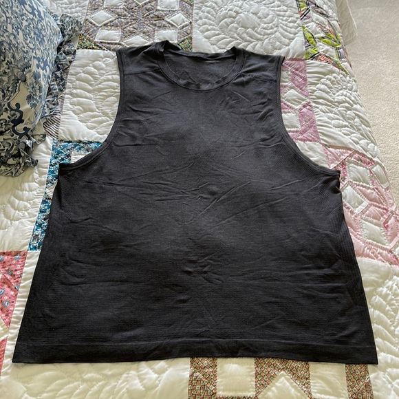 lululemon athletica Other - Lululemon Sleeveless Metal Vent Size Medium Black